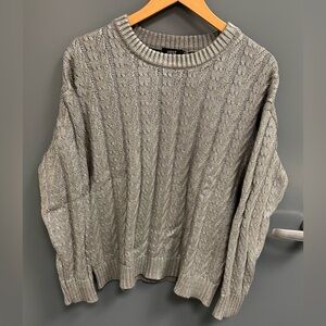Yest The Netherlands Women's Grey Metallic Cable-Knit Crewneck Sweater